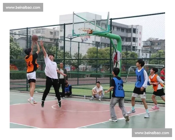 篮球晋级赛激烈对决：各路豪强奋勇拼搏，谁能最终突围进军总决赛 - 副本 - 副本